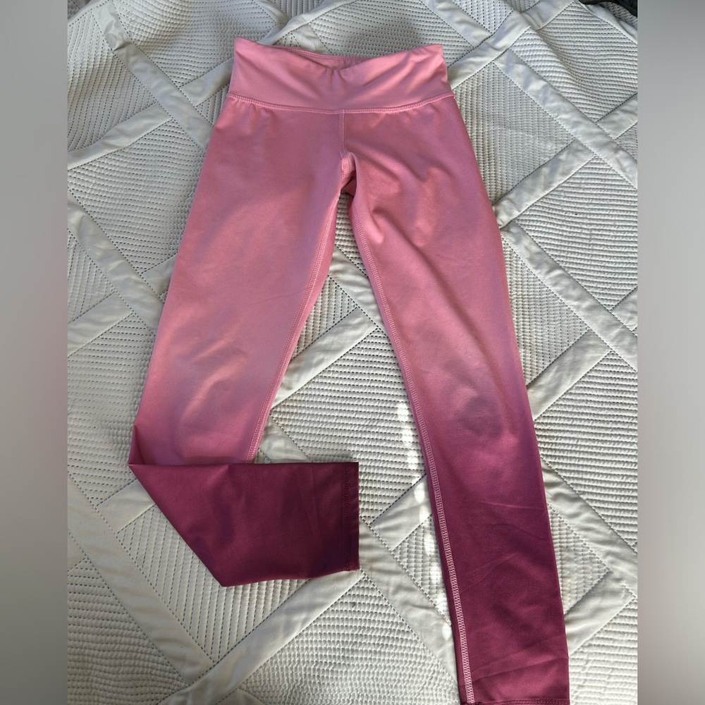 Old navy pink ombré leggings!